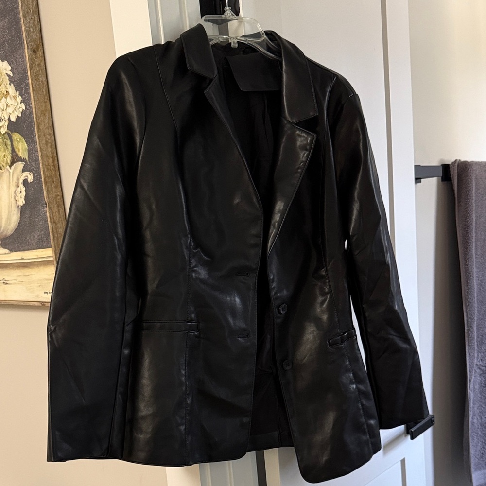 Classic Black Leather Blazer Jacket - Women's